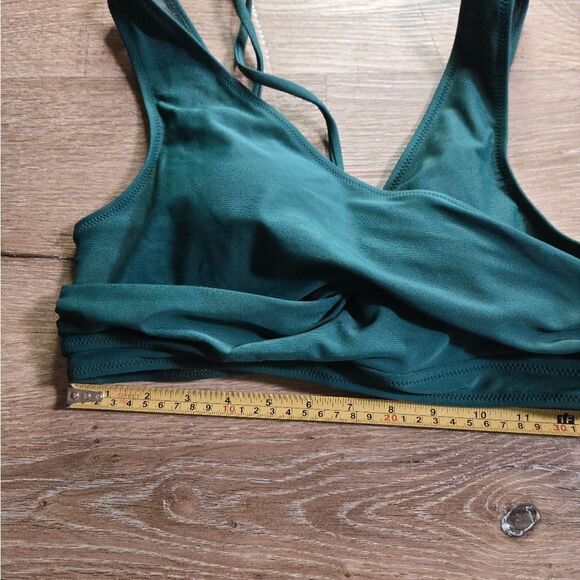 Green Bikini with Wrap Design and Supportive Straps - Picture 5 of 7